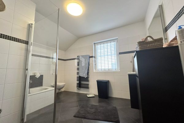 Haus zu verkaufen in Hupperdange