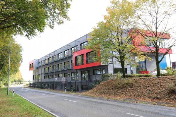 Büro zu vermieten in Eselborn