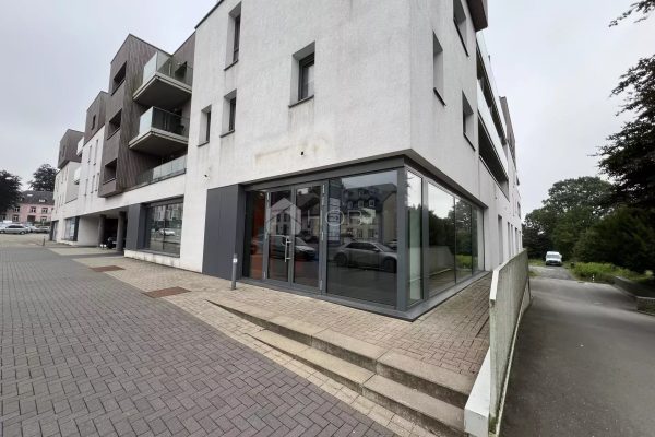 Büro zu vermieten in Weiswampach