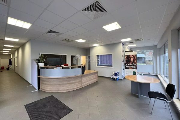 Büro zu vermieten in Troisvierges