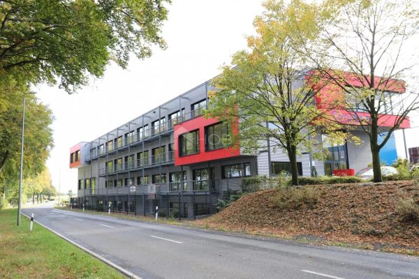 Büro zu vermieten in Eselborn