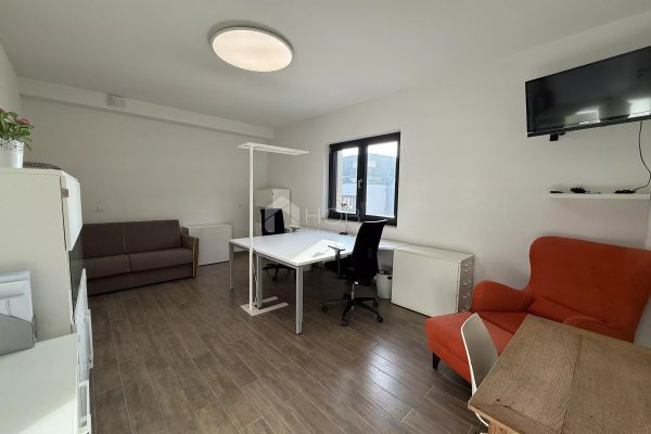 Büro zu vermieten in Weiswampach