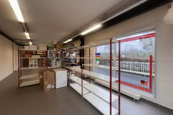 Commerce en vente à Eschdorf