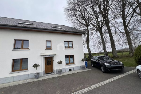 Büro zu vermieten in Weiswampach