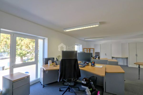 Büro zu vermieten in Weiswampach
