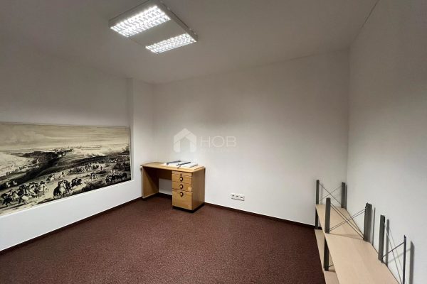 Büro zu vermieten in Weiswampach