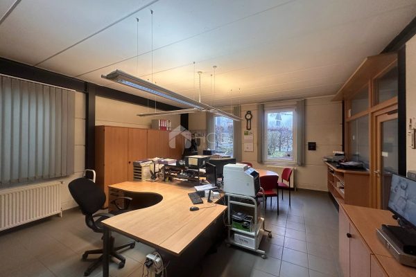 Gewerbe zu verkaufen in Eschdorf