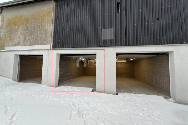 Locaux d'activité / Entrepôts en location à Wincrange
