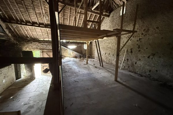 Locaux d'activité / Entrepôts en location à Heinerscheid