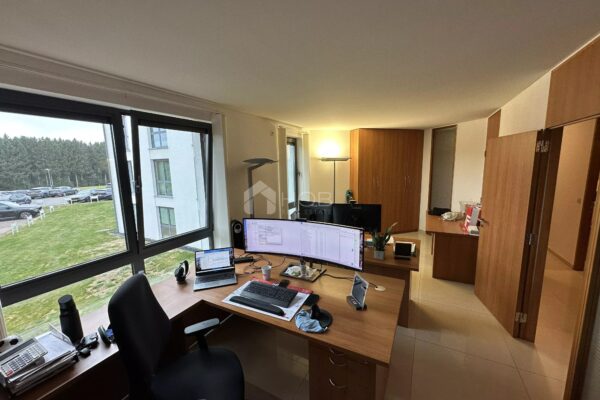 Bureau en location à Weiswampach